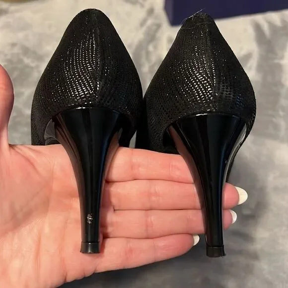 Stuart Weiztman Black Snakeskin Heels - Picture 5 of 7